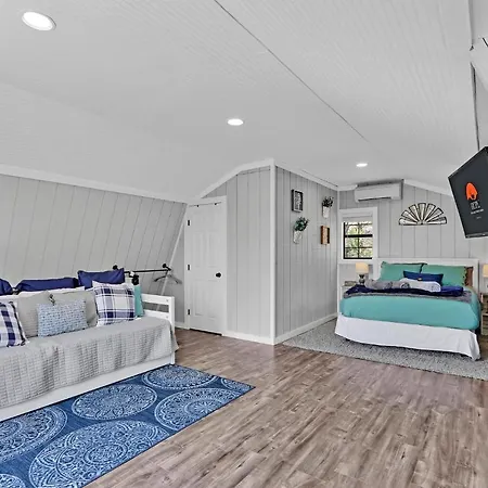 Rustic Star Farmhouse At Moonlight Getaway